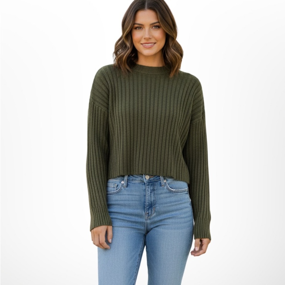 American Eagle Outfitters Dark Green Ribbed Turtleneck Sweater